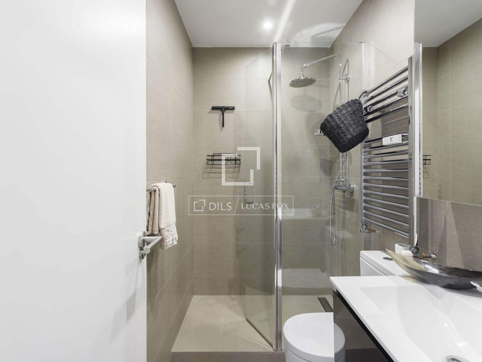 3 makuuhuone Huoneisto vuokrattavana paikassa Madrid kaupunki - 5 500 € (Ref: 9953039)