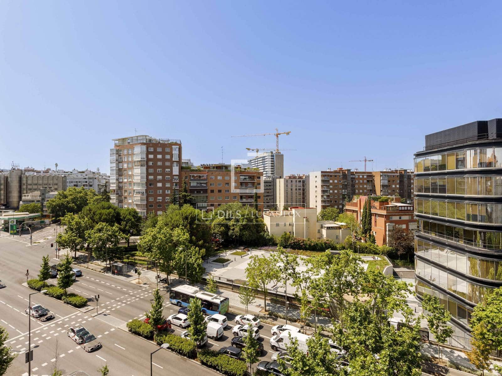 3 makuuhuone Huoneisto vuokrattavana paikassa Madrid kaupunki - 5 500 € (Ref: 9953039)
