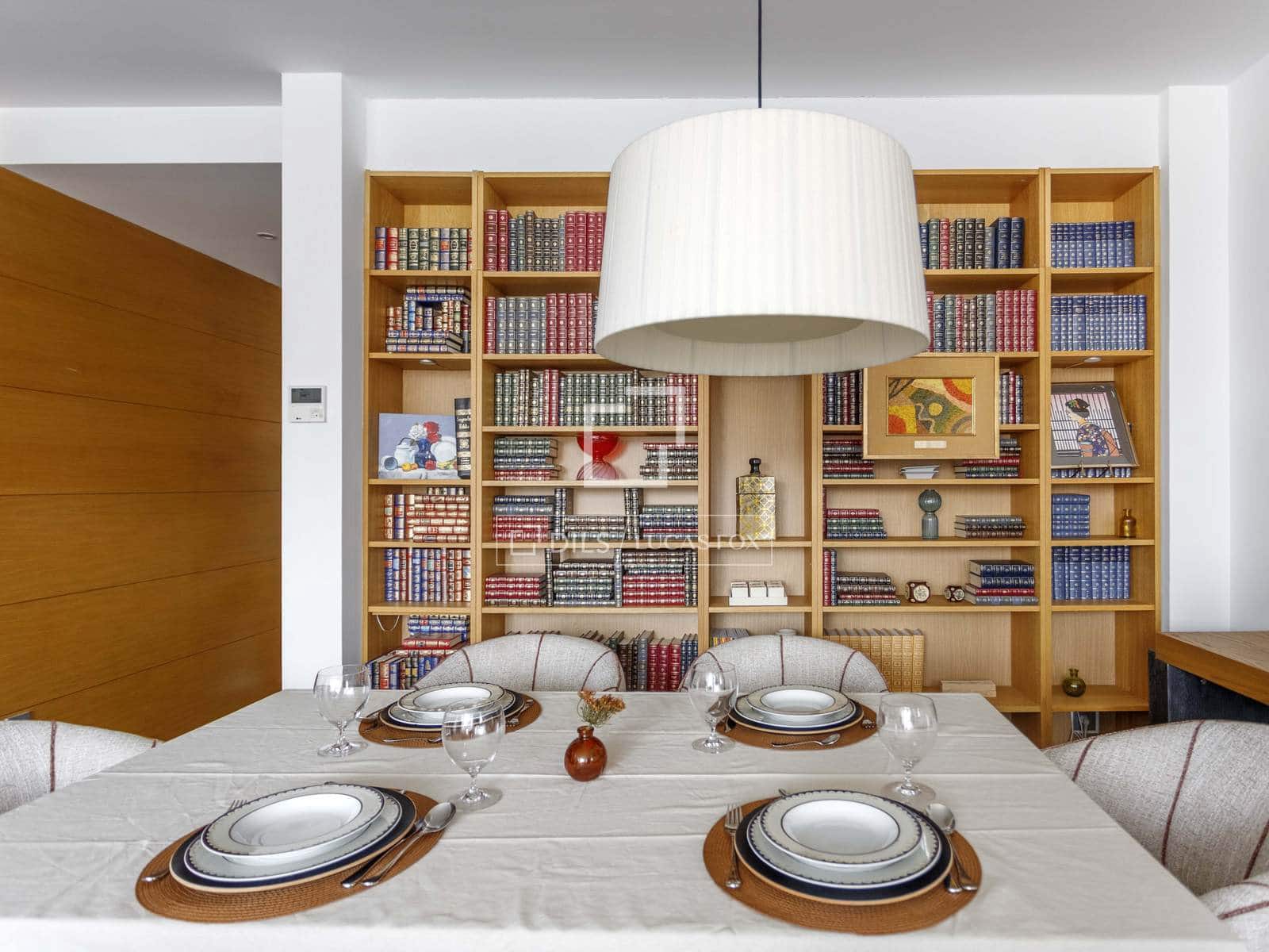 3 makuuhuone Huoneisto vuokrattavana paikassa Madrid kaupunki - 5 500 € (Ref: 9953039)