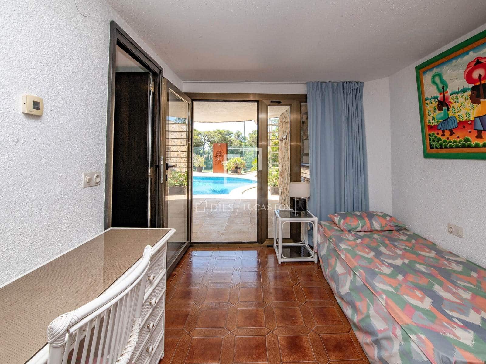 7 makuuhuone Huvila myytävänä paikassa Platja d'Aro mukana uima-altaan 
autotalli - 1 250 000 € (Ref: 9953040)