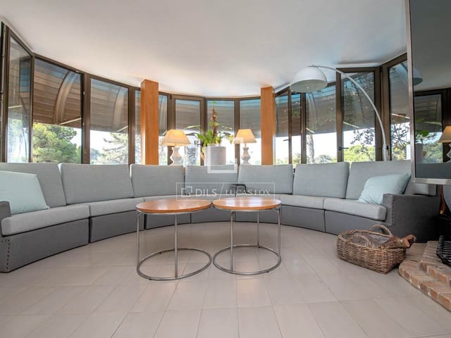 7 makuuhuone Huvila myytävänä paikassa Platja d'Aro, Castell-Platja d'Aro mukana uima-altaan 
autotalli - 1 250 000 € (Ref: 9953040)