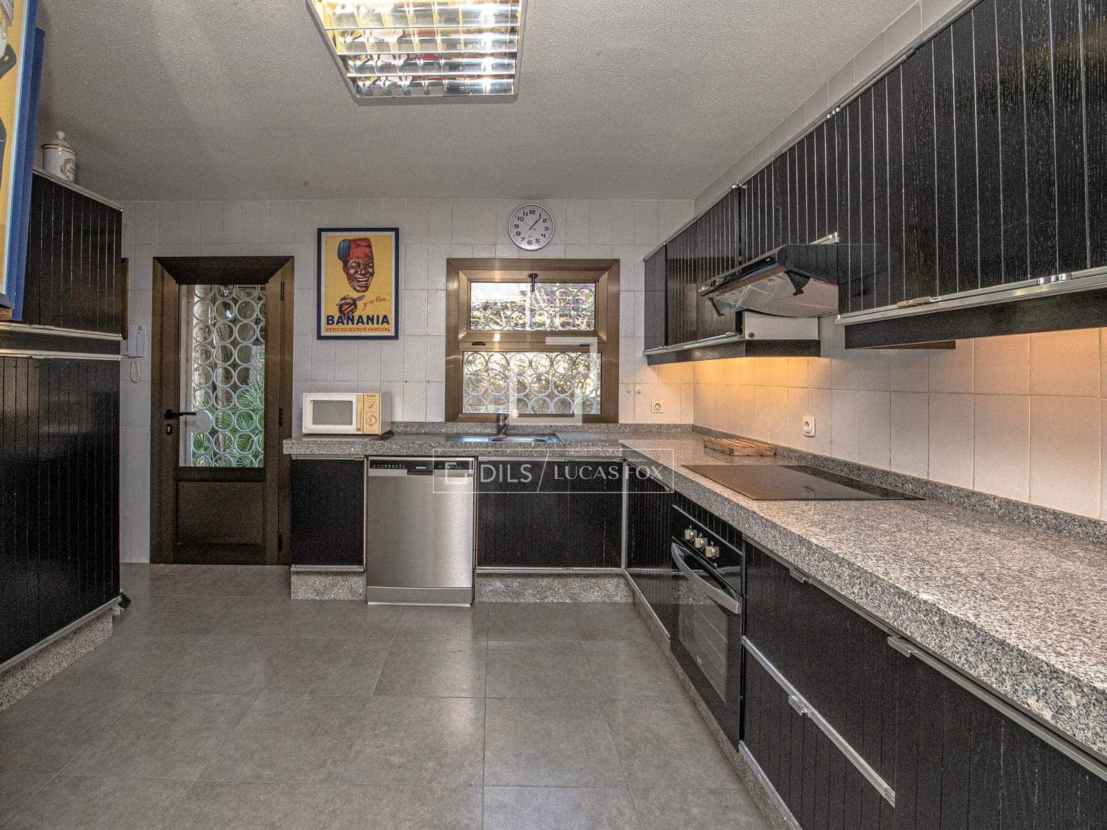 7 makuuhuone Huvila myytävänä paikassa Platja d'Aro mukana uima-altaan 
autotalli - 1 250 000 € (Ref: 9953040)
