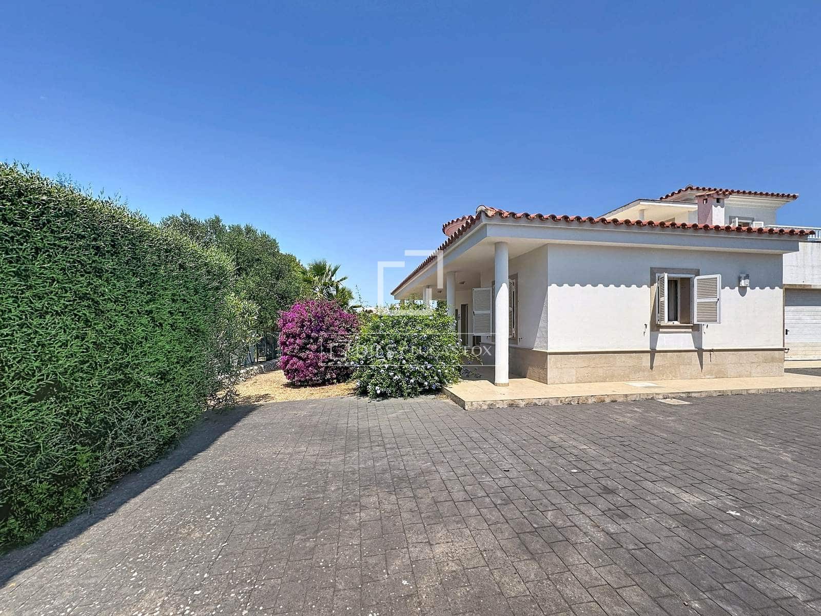 4 soverom Villa til salgs i San Luis / Sant Lluis med svømmebasseng garasje - € 1 217 000 (Ref: 9953351)