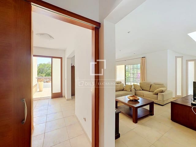 4 soverom Villa til salgs i San Luis / Sant Lluís med svømmebasseng garasje - € 1 217 000 (Ref: 9953351)
