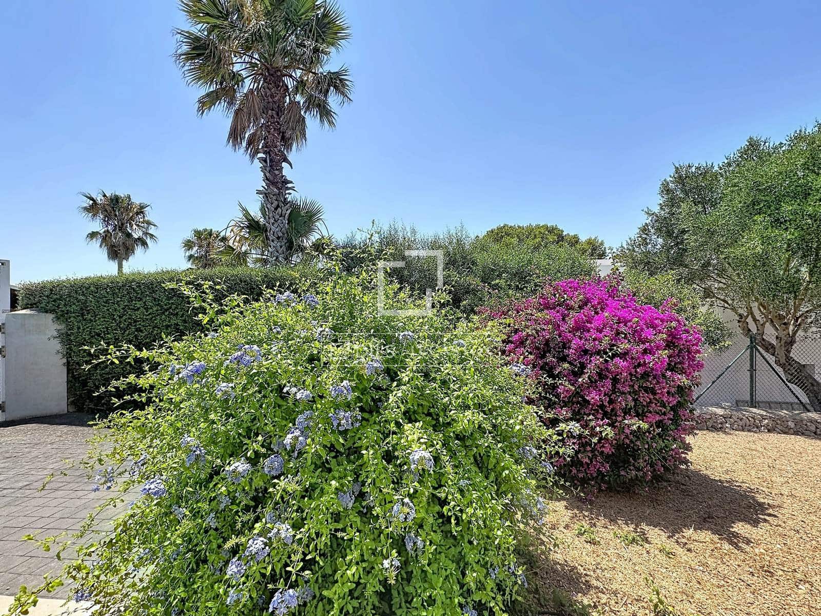4 soverom Villa til salgs i San Luis / Sant Lluis med svømmebasseng garasje - € 1 217 000 (Ref: 9953351)