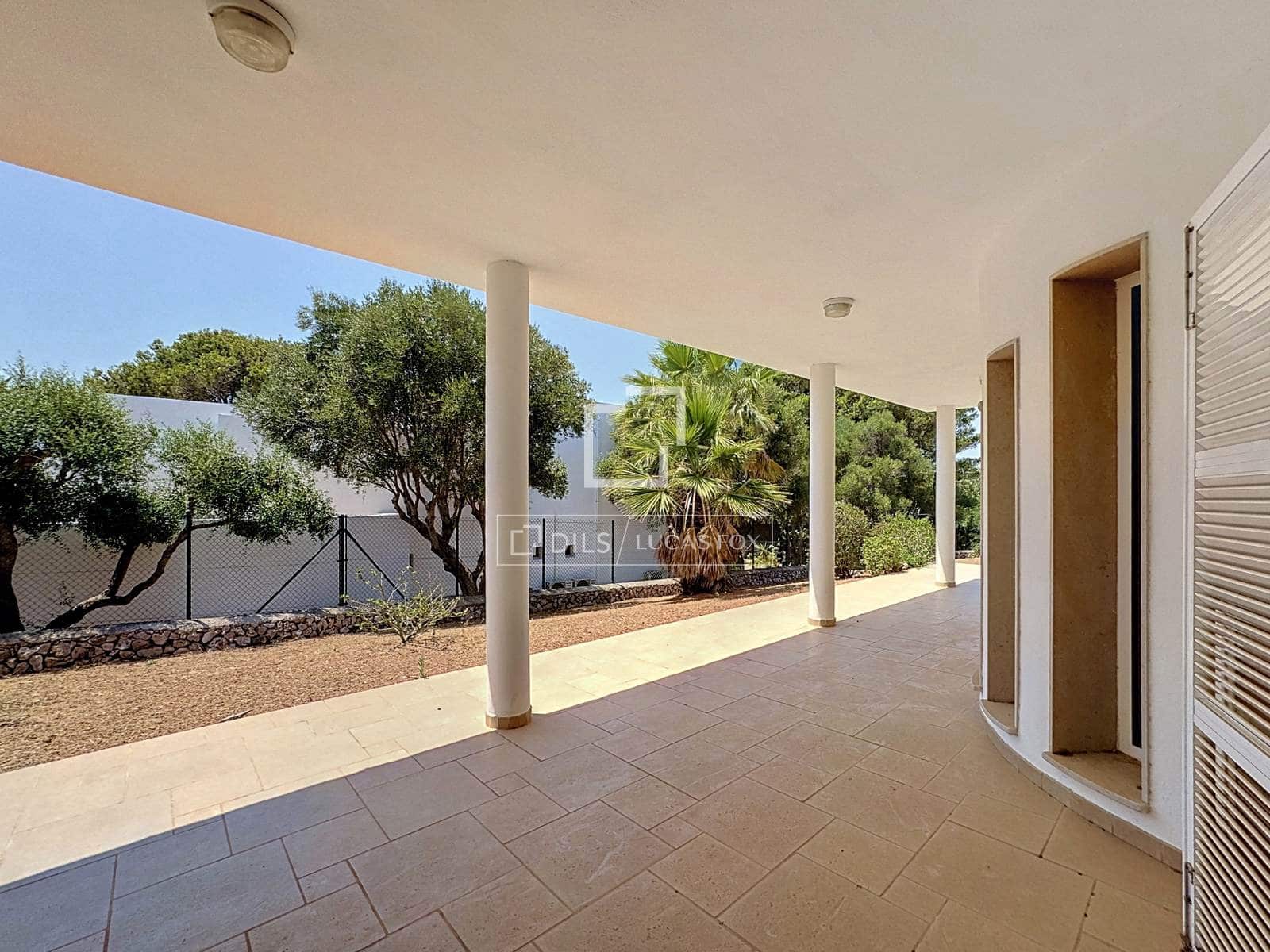 4 soverom Villa til salgs i San Luis / Sant Lluis med svømmebasseng garasje - € 1 217 000 (Ref: 9953351)
