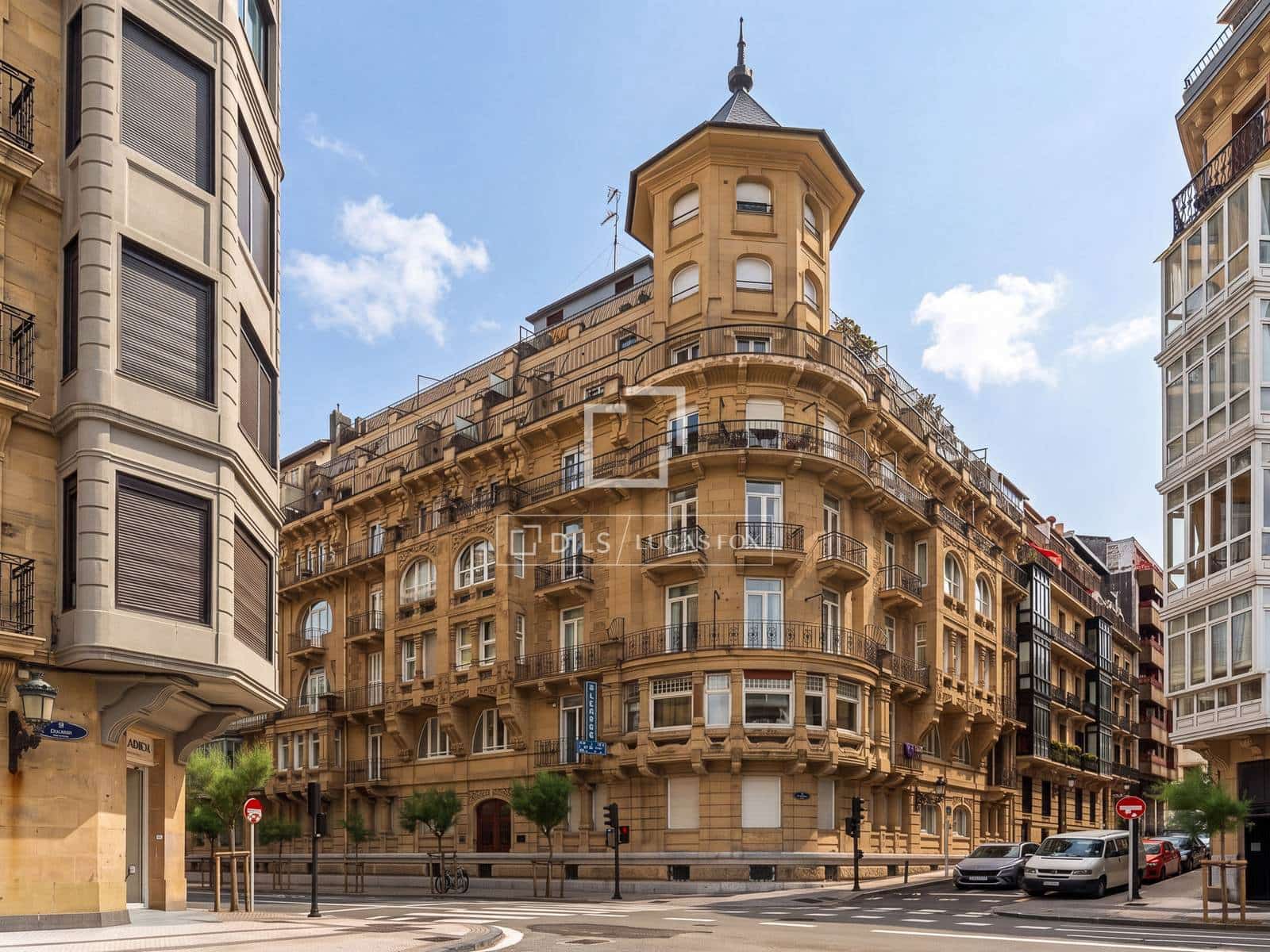 7 slaapkamer Appartement te koop in Donostia-San Sebastian - € 2.800.000 (Ref: 9953352)