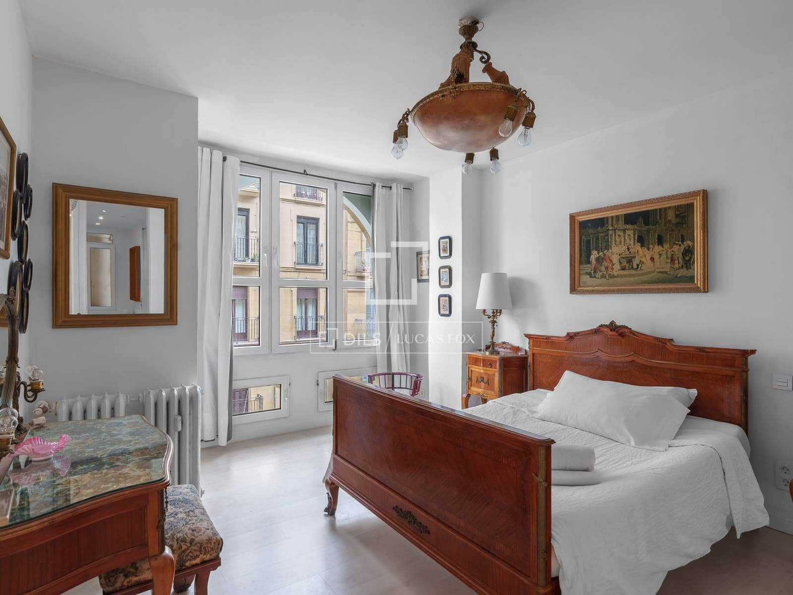 7 slaapkamer Appartement te koop in Donostia-San Sebastian - € 2.800.000 (Ref: 9953352)