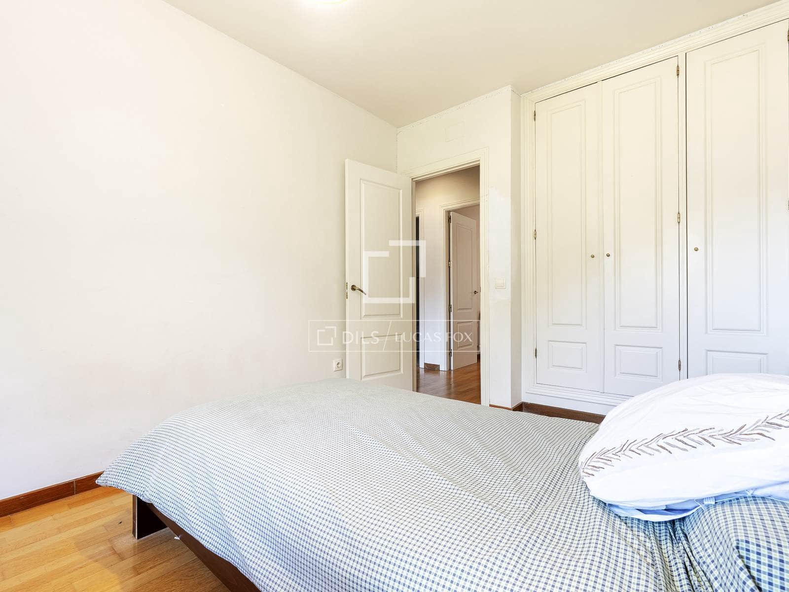 6 soverom Villa til salgs i Tarragona by med svømmebasseng garasje - € 625 000 (Ref: 9953353)