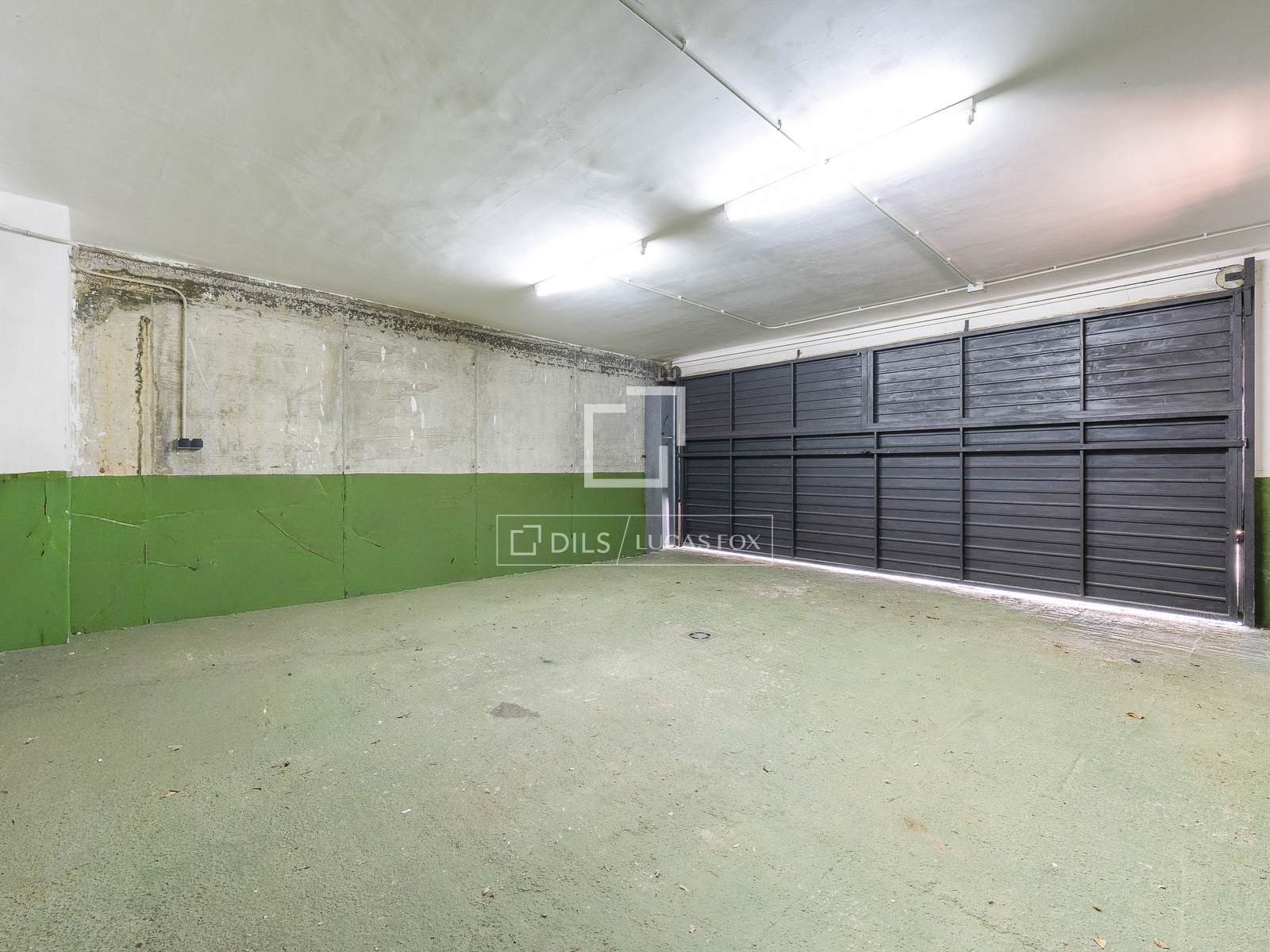 6 soverom Villa til salgs i Tarragona by med svømmebasseng garasje - € 625 000 (Ref: 9953353)