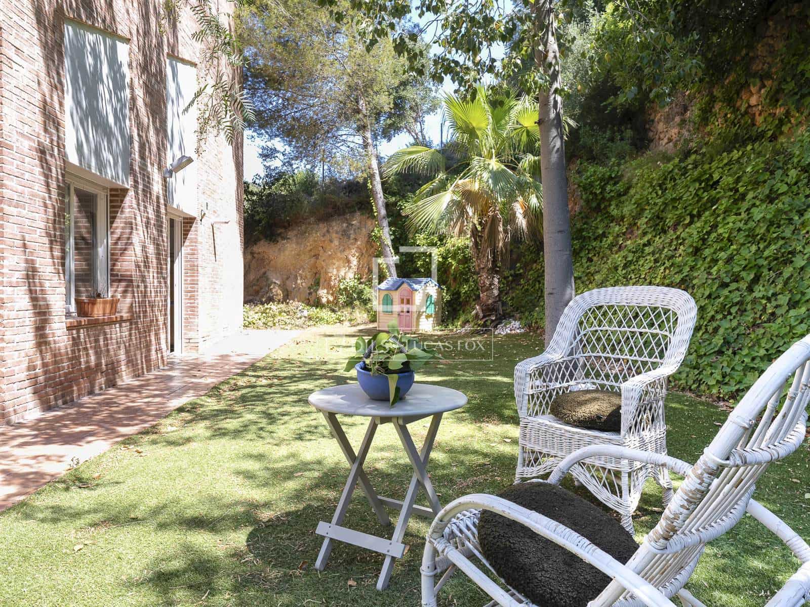 6 soverom Villa til salgs i Tarragona by med svømmebasseng garasje - € 625 000 (Ref: 9953353)