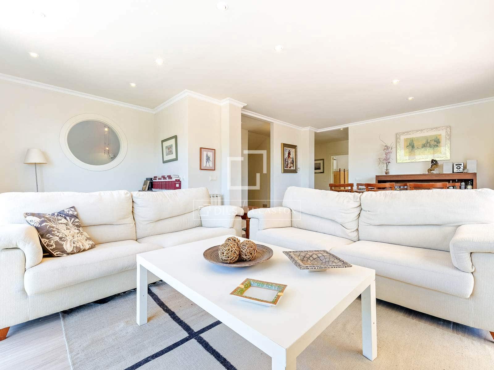 6 soverom Villa til salgs i Tarragona by med svømmebasseng garasje - € 625 000 (Ref: 9953353)