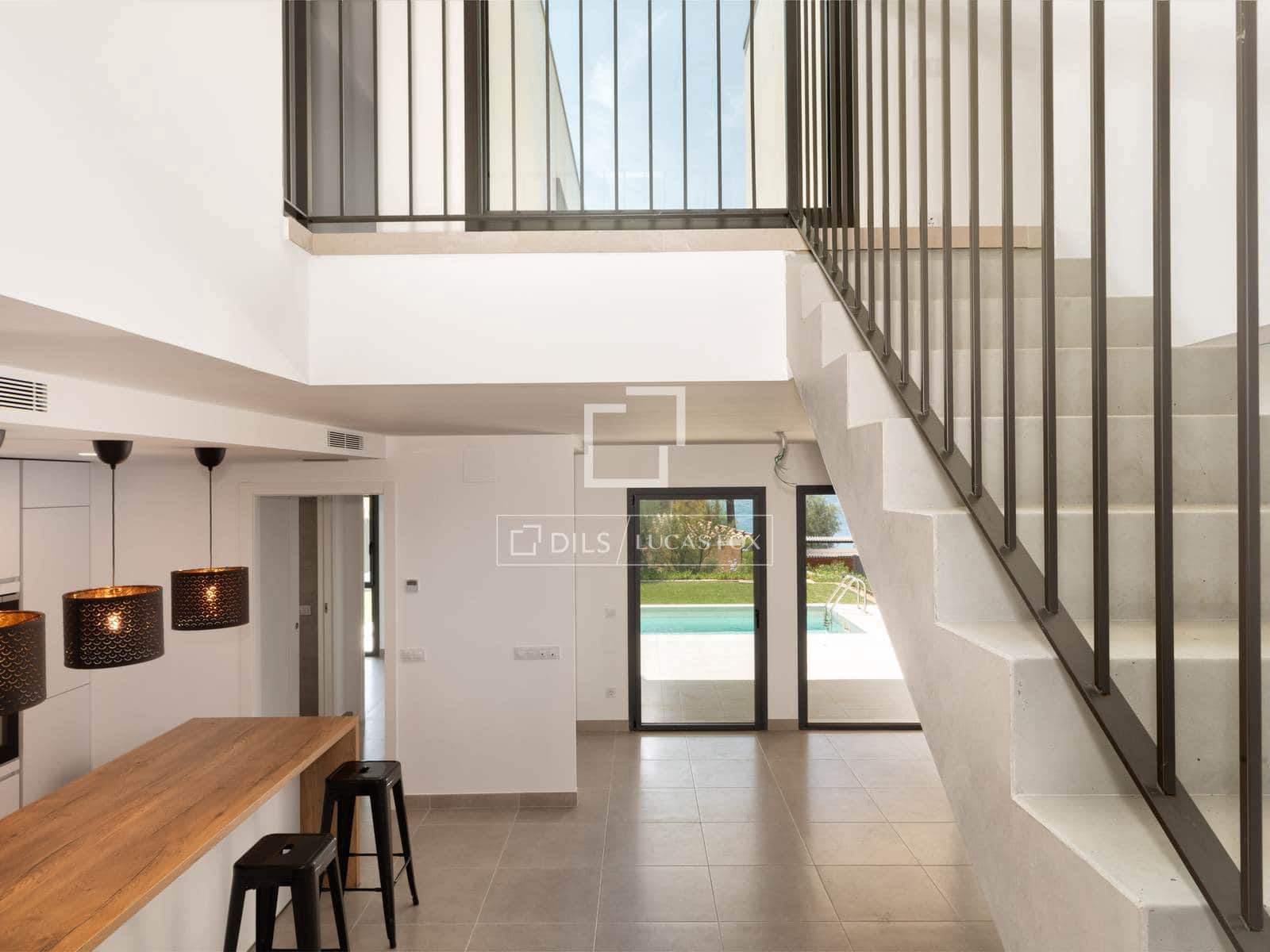5 soveværelse Villa til salg i Llanca med swimmingpool garage - € 1.375.000 (Ref: 9953354)