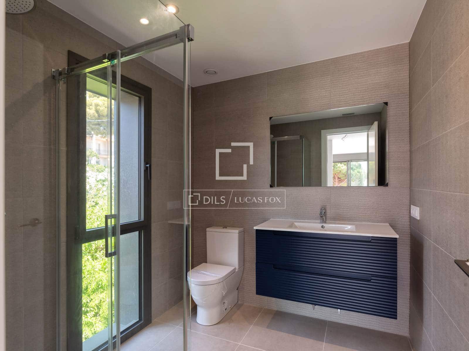 5 soveværelse Villa til salg i Llanca med swimmingpool garage - € 1.375.000 (Ref: 9953354)