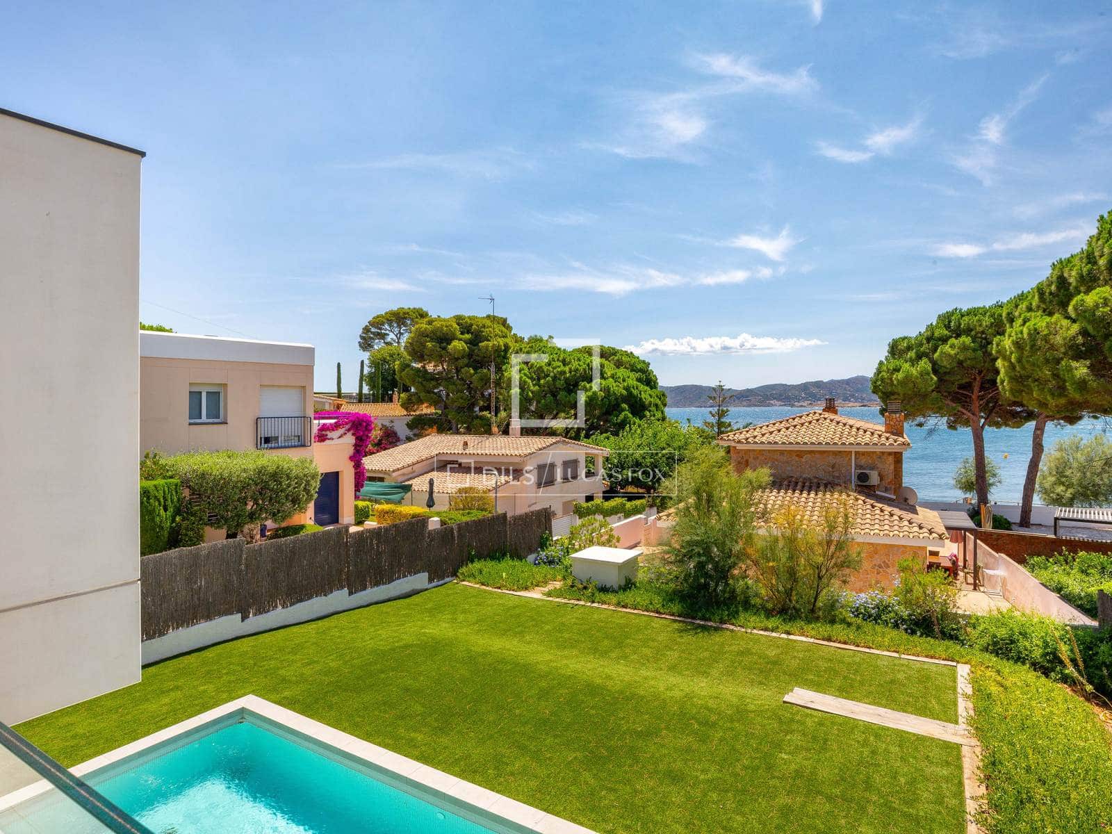5 soveværelse Villa til salg i Llanca med swimmingpool garage - € 1.375.000 (Ref: 9953354)