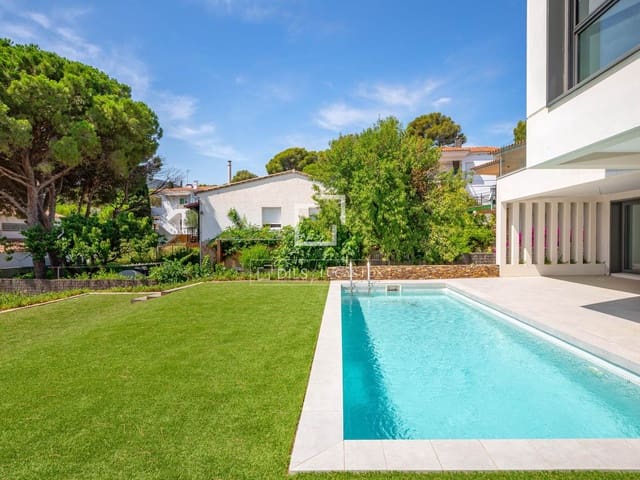 5 soverom Villa til salgs i Llançà med svømmebasseng garasje - € 1 375 000 (Ref: 9953354)