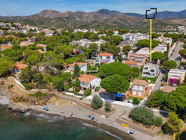 5 sypialnia Willa na sprzedaż w Llançà z basenem garażem - 1 375 000 € (Ref: 9953354)