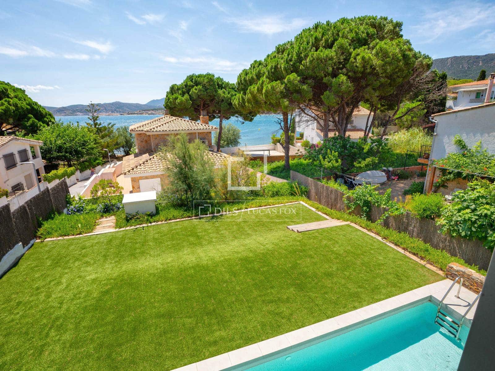 5 soveværelse Villa til salg i Llanca med swimmingpool garage - € 1.375.000 (Ref: 9953354)