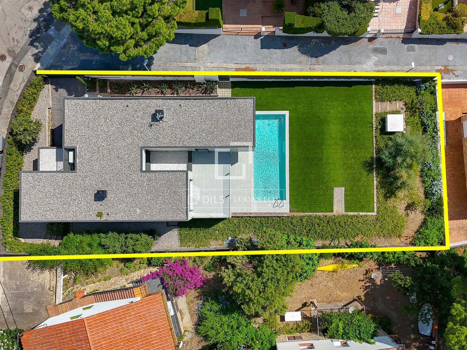 5 soveværelse Villa til salg i Llanca med swimmingpool garage - € 1.375.000 (Ref: 9953354)