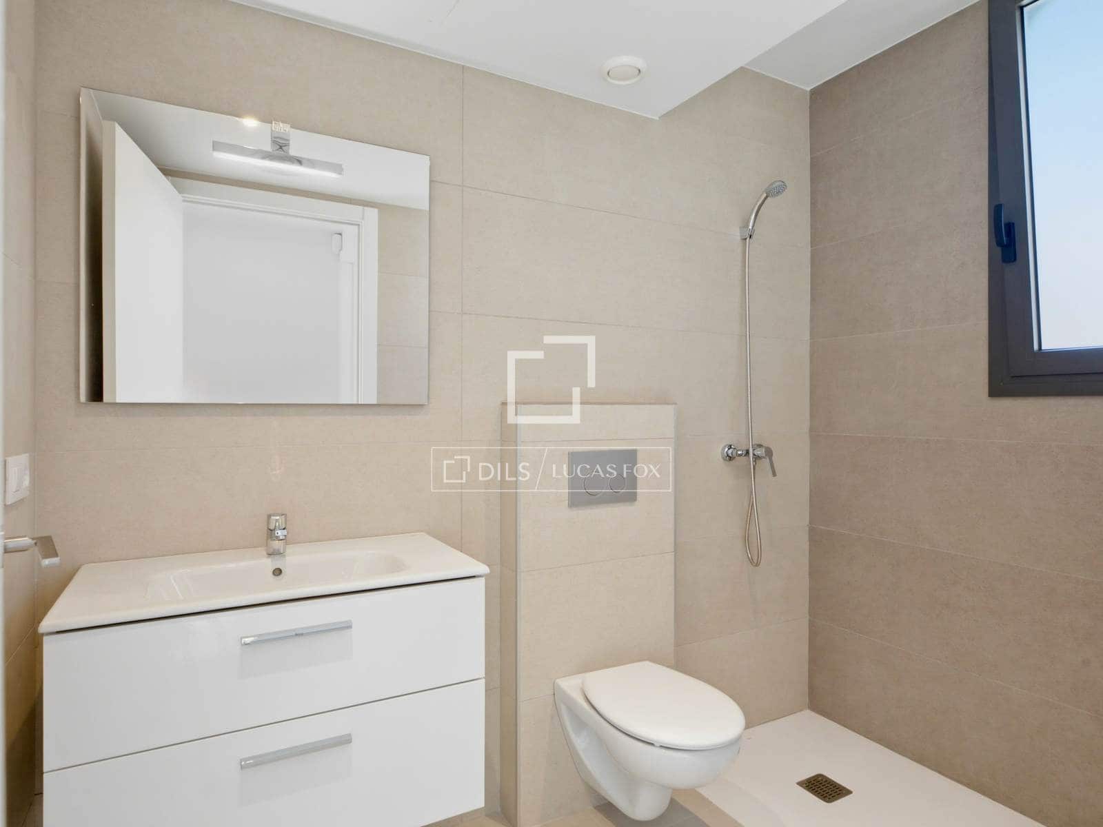 4 sovrum Villa till salu i Empuriabrava med pool garage - 649 000 € (Ref: 9953423)