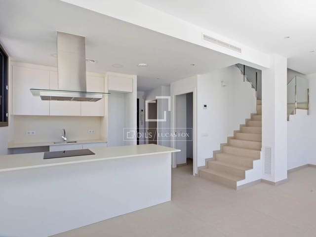 4 sovrum Villa till salu i Empuriabrava, Castelló d'Empúries med pool garage - 649 000 € (Ref: 9953423)