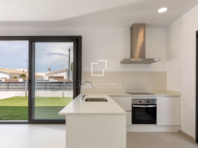 4 sovrum Villa till salu i Empuriabrava, Castelló d'Empúries med pool garage - 739 000 € (Ref: 9953425)