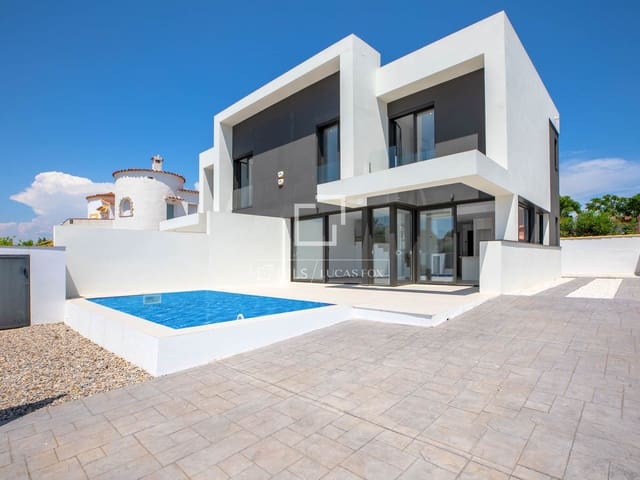 4 sovrum Villa till salu i Empuriabrava, Castelló d'Empúries med pool garage - 649 000 € (Ref: 9953426)