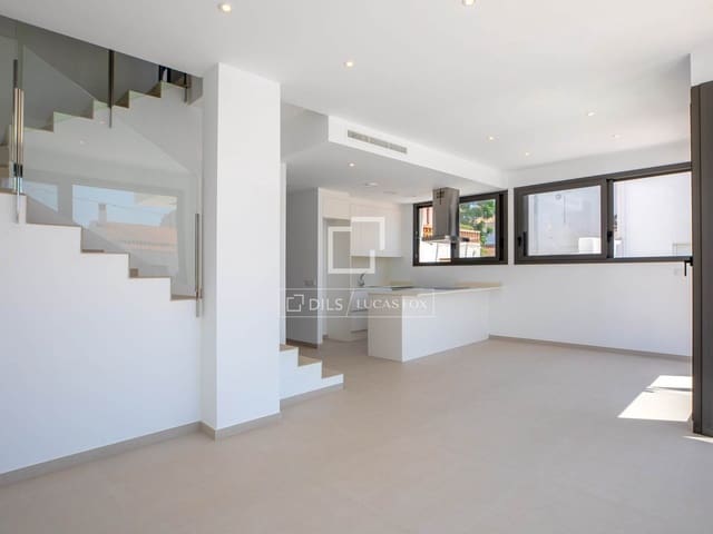 4 sovrum Villa till salu i Empuriabrava, Castelló d'Empúries med pool garage - 649 000 € (Ref: 9953426)