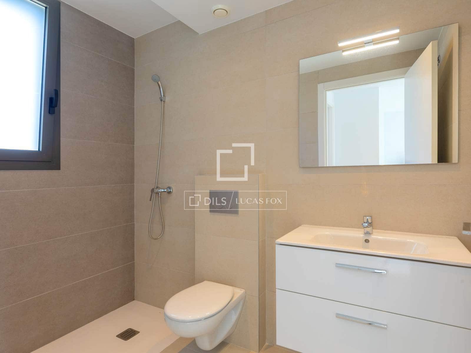 4 sovrum Villa till salu i Empuriabrava med pool garage - 649 000 € (Ref: 9953426)