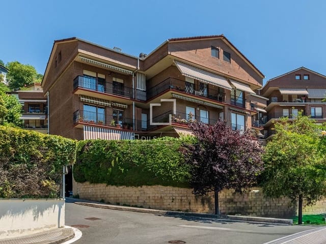 2 soveværelse Lejlighed til salg i Donostia-San Sebastián med garage - € 650.000 (Ref: 9953428)