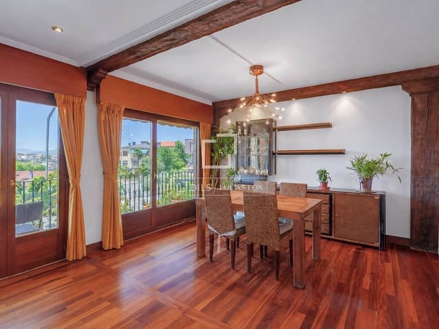 2 soveværelse Lejlighed til salg i Donostia-San Sebastián med garage - € 650.000 (Ref: 9953428)