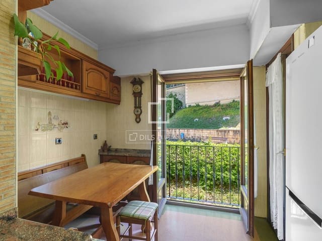 2 soveværelse Lejlighed til salg i Donostia-San Sebastián med garage - € 650.000 (Ref: 9953428)
