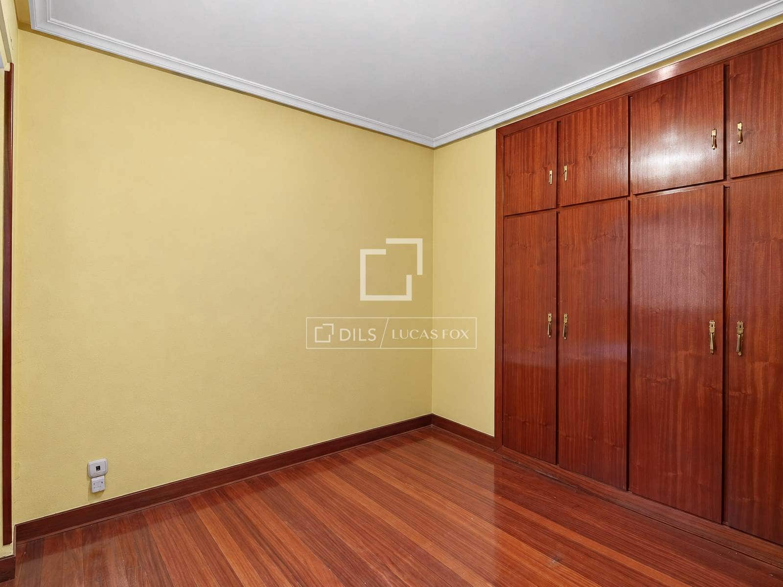 4 bedroom Apartment for sale in Donostia-San Sebastian - € 1,150,000 (Ref: 9953459)