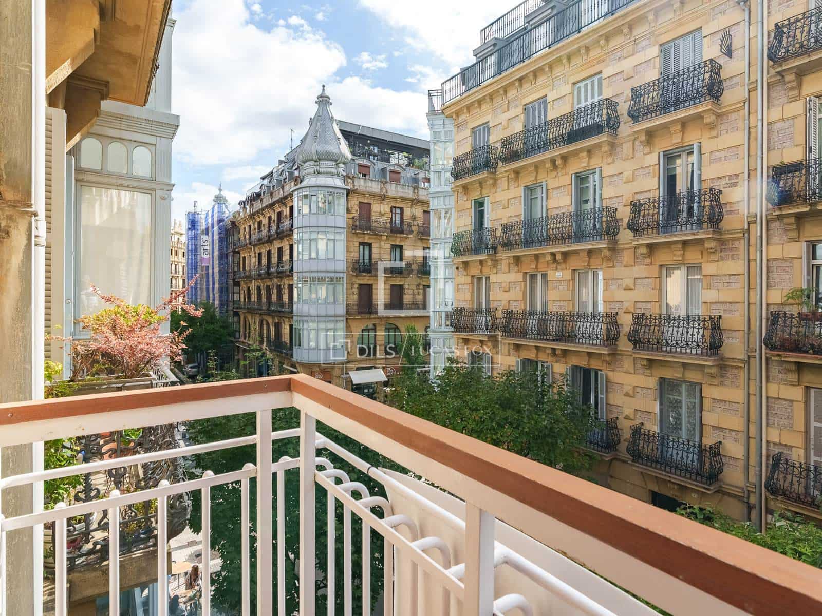 4 bedroom Apartment for sale in Donostia-San Sebastian - € 1,150,000 (Ref: 9953459)