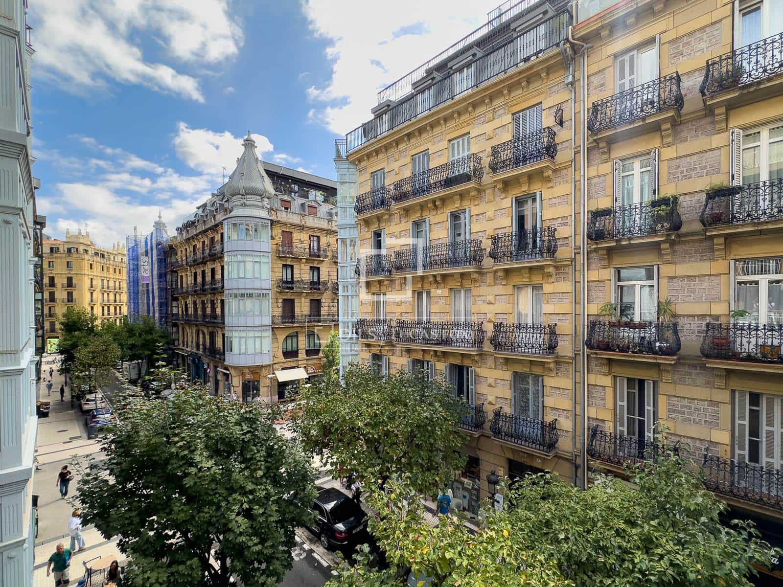 4 bedroom Apartment for sale in Donostia-San Sebastian - € 1,150,000 (Ref: 9953459)