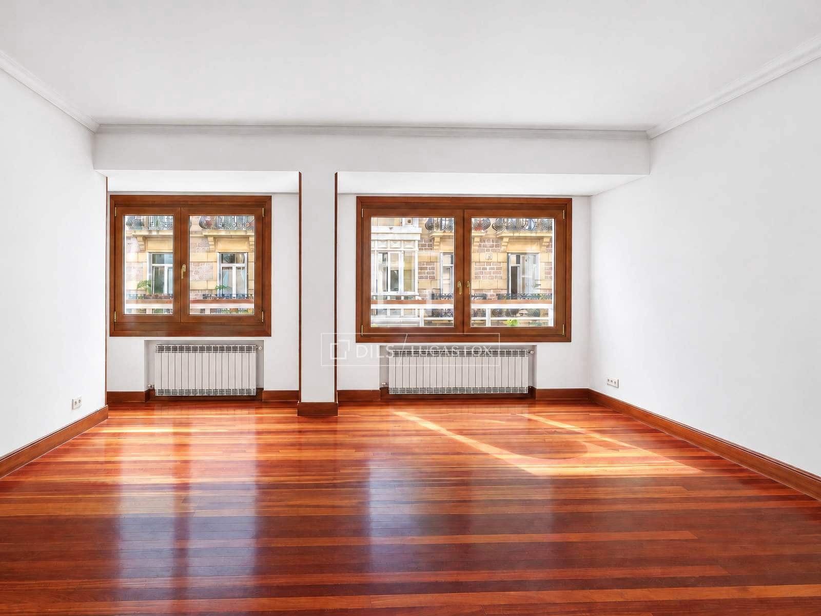 4 bedroom Apartment for sale in Donostia-San Sebastian - € 1,150,000 (Ref: 9953459)