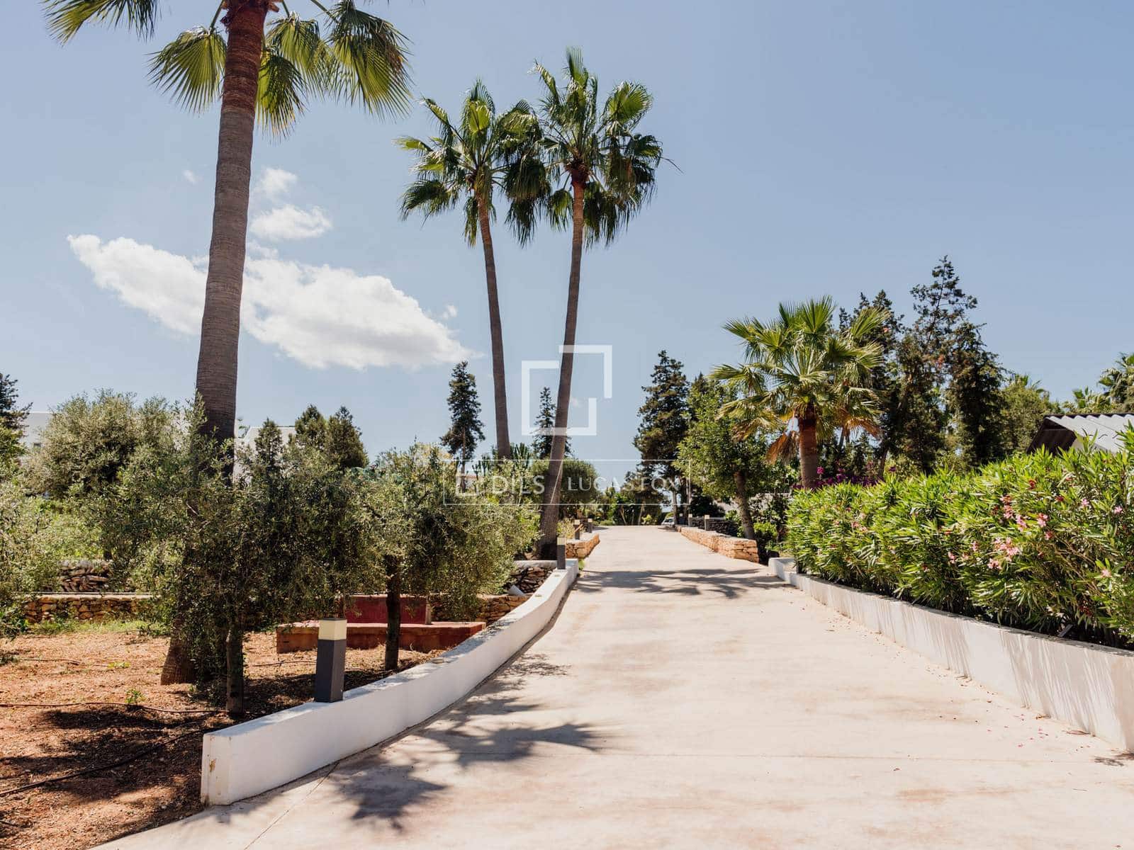 9 bedroom Villa for sale in Puig de'n Valls with pool garage - € 7,500,000 (Ref: 9955427)