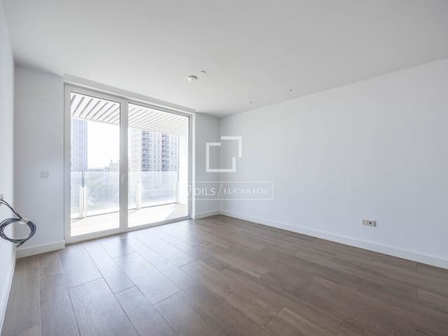 3 bedroom Apartment for rent in Valencia city with pool garage - € 2,700 (Ref: 9956082)