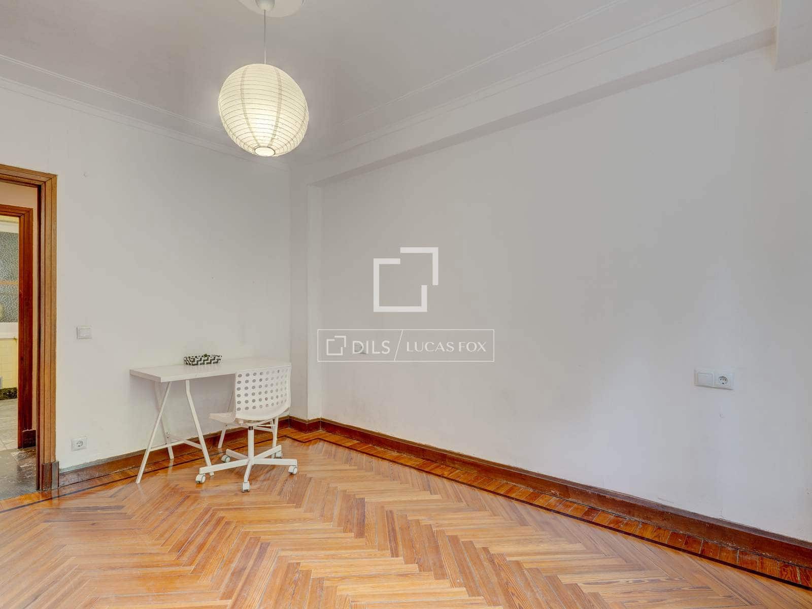 5 bedroom Apartment for sale in Donostia-San Sebastian - € 780,000 (Ref: 9956100)