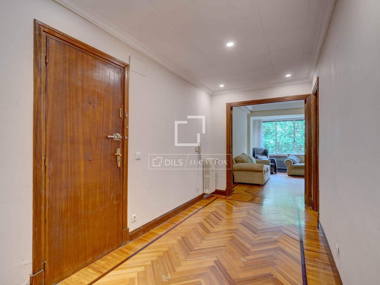 5 bedroom Apartment for sale in Donostia-San Sebastian - € 780,000 (Ref: 9956100)