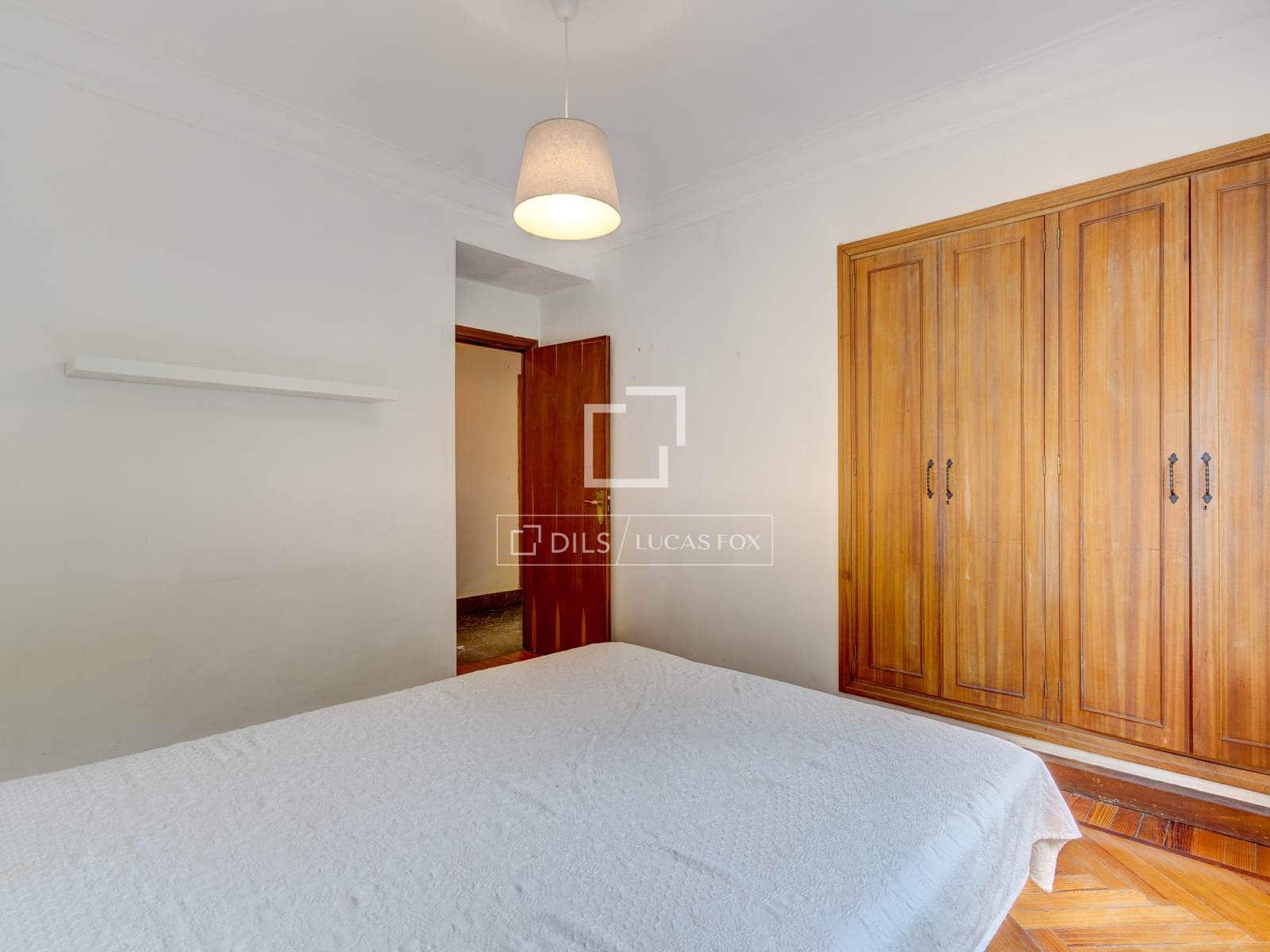 5 bedroom Apartment for sale in Donostia-San Sebastian - € 780,000 (Ref: 9956100)