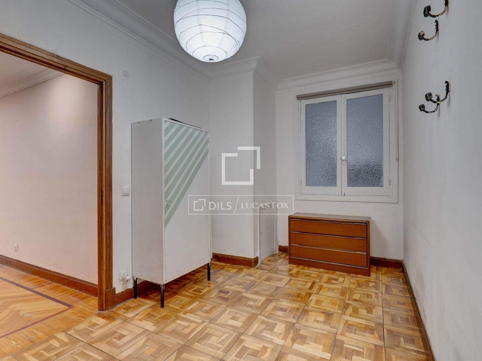 5 bedroom Apartment for sale in Donostia-San Sebastian - € 780,000 (Ref: 9956100)