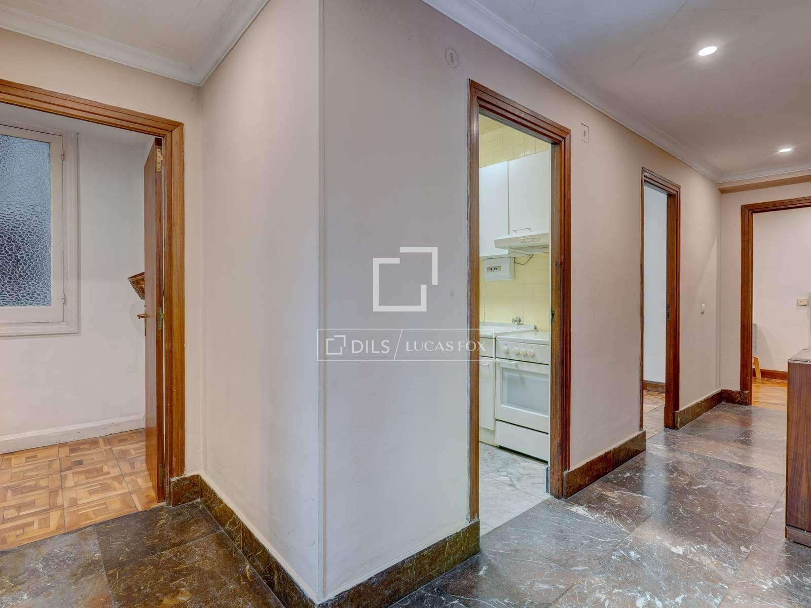 5 bedroom Apartment for sale in Donostia-San Sebastian - € 780,000 (Ref: 9956100)