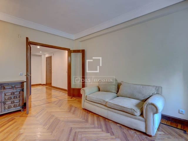 5 slaapkamer Appartement te koop in Donostia-San Sebastián - € 780.000 (Ref: 9956100)