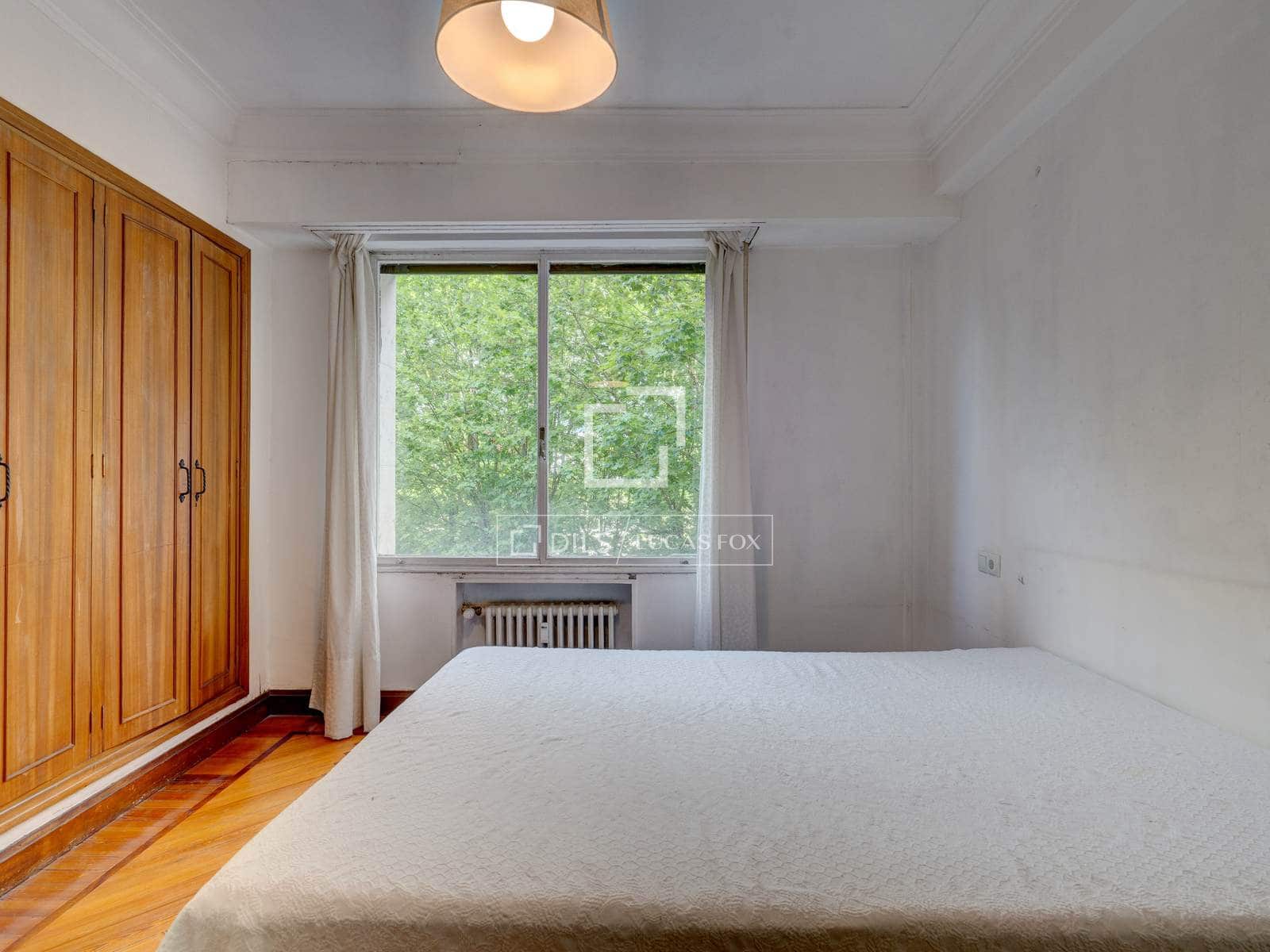 5 bedroom Apartment for sale in Donostia-San Sebastian - € 780,000 (Ref: 9956100)