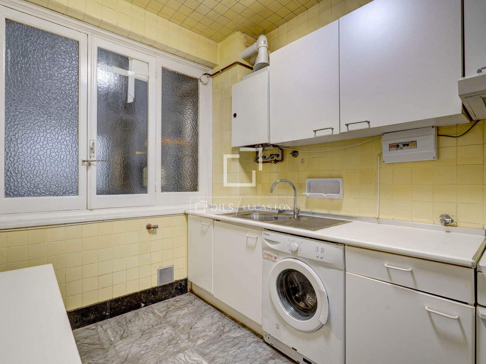 5 bedroom Apartment for sale in Donostia-San Sebastian - € 780,000 (Ref: 9956100)