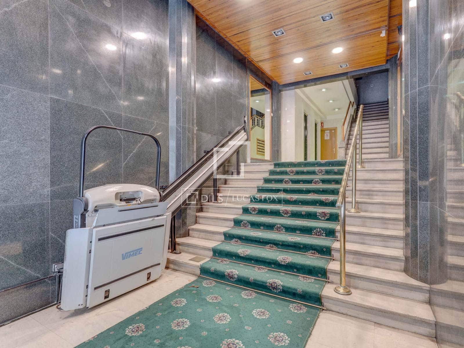 5 bedroom Apartment for sale in Donostia-San Sebastian - € 780,000 (Ref: 9956100)