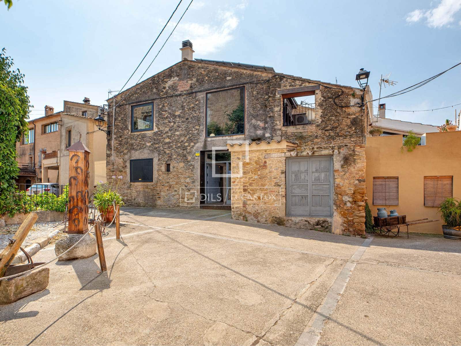 3 bedroom Finca/Country House for sale in Orriols - € 565,000 (Ref: 9956193)