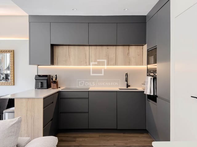 2 chambre Appartement à vendre à Rios Rosas, Madrid ville - 990 000 € (Ref: 9956320)