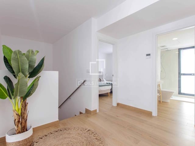 Chalet de 4 habitaciones en Es Mercadal en venta con piscina garaje - 697.500 € (Ref: 9956321)